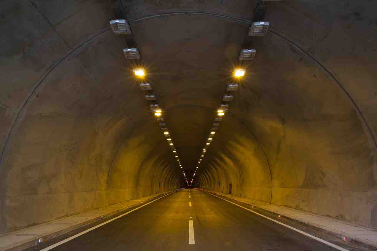 tunnel, asphalte, lumière